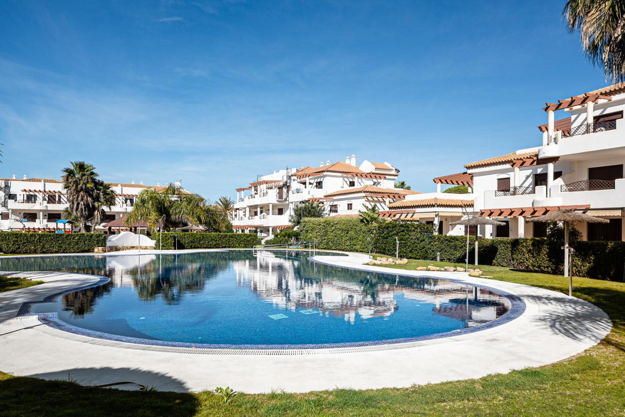 Apartamento Familiar Muy Soleado Cerca De La Playa Y Parking Incluido Чиклана-де-ла-Фронтера Экстерьер фото